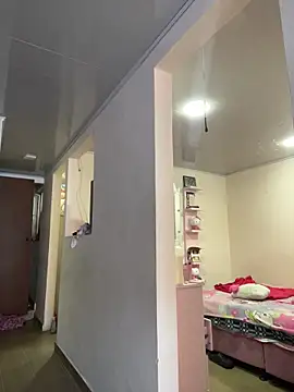 Violeet-Smith online show from 12-02-25, 06:20