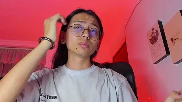  Astrea  online show from 04-19-26, 02:34