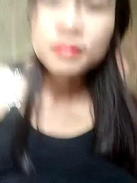 Snapshot of Kati_xx chatting on 10-30-25, 01:37 Kati xx online show from 10-30-25, 01:37