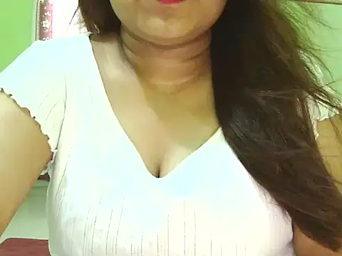 Safa Pari online show from 10-22-25, 04:45