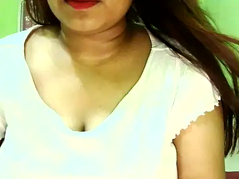 Safa Pari online show from 10-24-25, 10:36