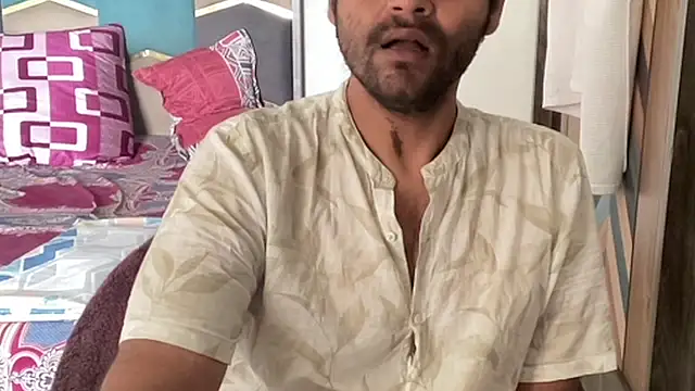 MakeMeAwareAah online show from 10-25-25, 04:33