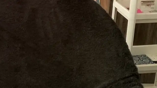 MakeMeAwareAah online show from 10-22-25, 03:50