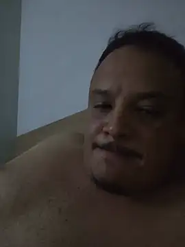 Snapshot of Casalzinhomineiro1 chatting on 07-12-26, 04:57 Casalzinhomineiro1 online show from 07-12-26, 04:57