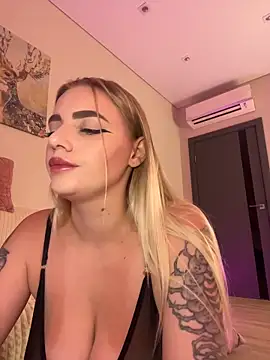 Snapshot of HugeBoobsAlice chatting on 07-23-26, 05:16 HugeBoobsAlice online show from 07-23-26, 05:16