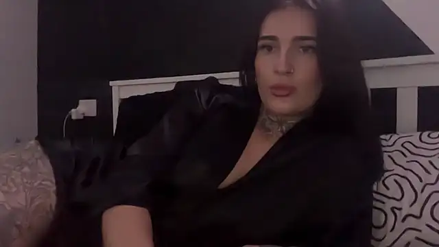 Snapshot of CleoStarr444 chatting on 11-04-25, 02:10 CleoStarr444 online show from 11-04-25, 02:10