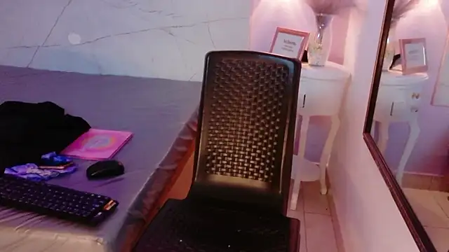 Lorraine Jackson online show from 11-14-25, 11:58