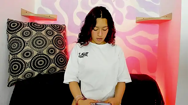 mia scarlett7 online show from 12-22-25, 02:17