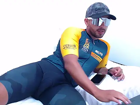 jacob cyclist online show from 10-31-25, 02:13