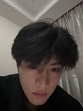 Snapshot of xiaofan777 chatting on 11-08-25, 09:02 xiaofan777 online show from 11-08-25, 09:02