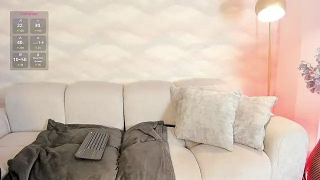 AnnieLove  online show from 11-08-25, 02:37