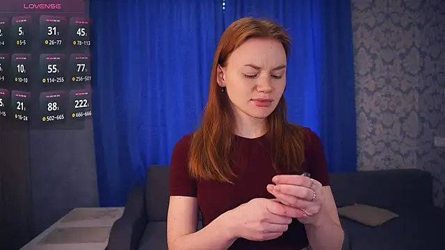 KarlynGow online show from 12-16-25, 07:23