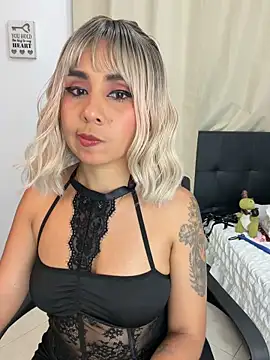 Emilyvalk  online show from 06-11-26, 12:12