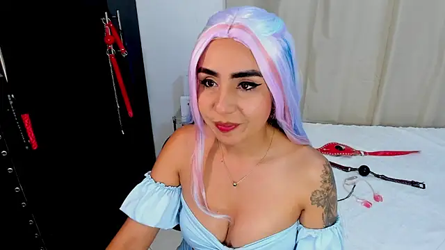 Emilyvalk  online show from 02-14-26, 09:37