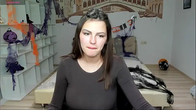 Snapshot of KittyShenson chatting on 10-30-25, 12:58 KittyShenson online show from 10-30-25, 12:58