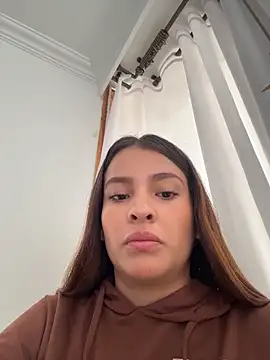 Snapshot of Talia_Bonet chatting on 05-12-26, 12:55 Talia Bonet online show from 05-12-26, 12:55