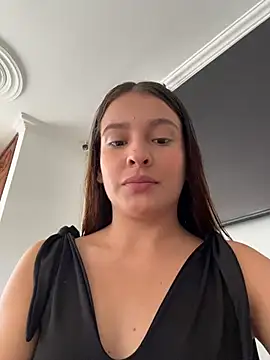 Snapshot of Talia_Bonet chatting on 06-01-26, 02:50 Talia Bonet online show from 06-01-26, 02:50