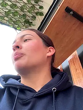 Talia Bonet online show from 10-29-25, 03:33