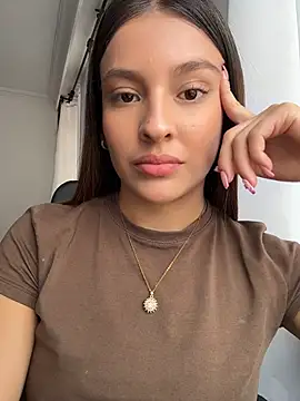 Snapshot of Talia_Bonet chatting on 07-18-26, 03:31 Talia Bonet online show from 07-18-26, 03:31