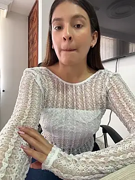 Snapshot of Talia_Bonet chatting on 07-17-26, 03:42 Talia Bonet online show from 07-17-26, 03:42