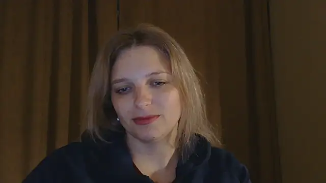 Snapshot of ElisSky301 chatting on 05-02-26, 07:41 ElisSky301 online show from 05-02-26, 07:41