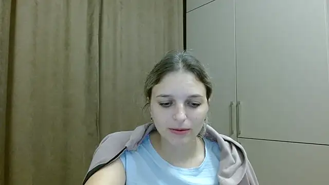 ElisSky301 online show from 10-25-25, 08:53