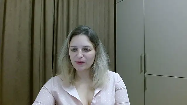 ElisSky301 online show from 12-01-25, 10:10