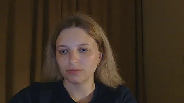 Snapshot of ElisSky301 chatting on 05-18-26, 07:51 ElisSky301 online show from 05-18-26, 07:51