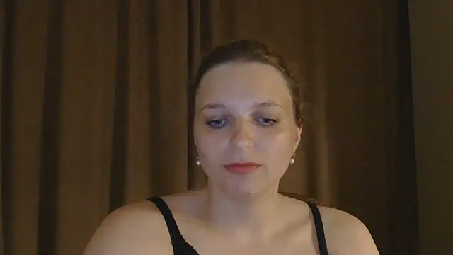 Snapshot of ElisSky301 chatting on 05-23-26, 08:08 ElisSky301 online show from 05-23-26, 08:08
