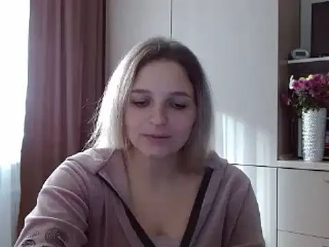 ElisSky301 online show from 11-15-25, 11:47