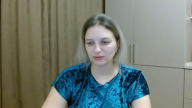 ElisSky301 online show from 12-03-25, 08:52