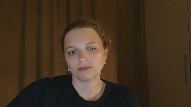 Snapshot of ElisSky301 chatting on 06-02-26, 07:36 ElisSky301 online show from 06-02-26, 07:36