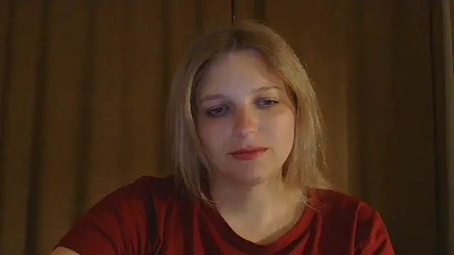 Snapshot of ElisSky301 chatting on 05-07-26, 08:01 ElisSky301 online show from 05-07-26, 08:01
