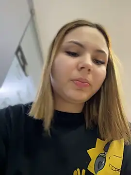Snapshot of Beella1_ chatting on 07-20-26, 01:02 Beella1 online show from 07-20-26, 01:02