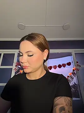 Beella1  online show from 02-13-26, 12:05