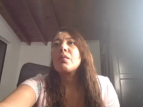 headerkika online show from 11-08-25, 02:26