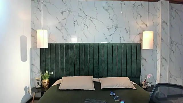 Lil James online show from 04-09-26, 08:04