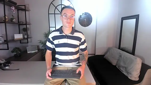 Lil James online show from 11-20-25, 08:42