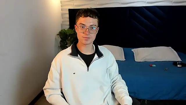 Lil James online show from 03-26-26, 07:56