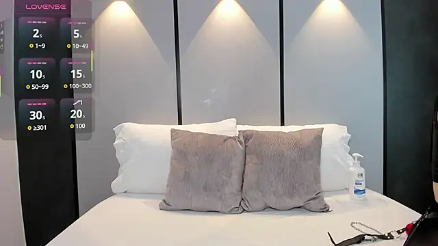 mia collins96 online show from 03-21-26, 02:13