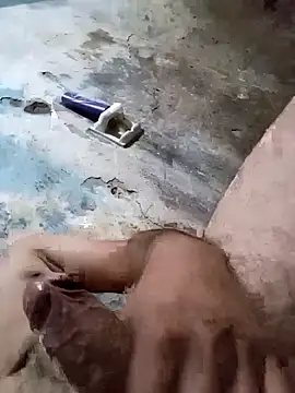 Leon202543 online show from 10-24-25, 01:26