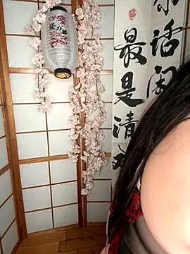 yum3doll online show from 11-05-25, 07:28