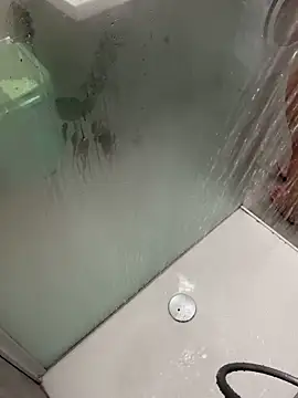 gatitalocahot online show from 12-22-25, 08:58