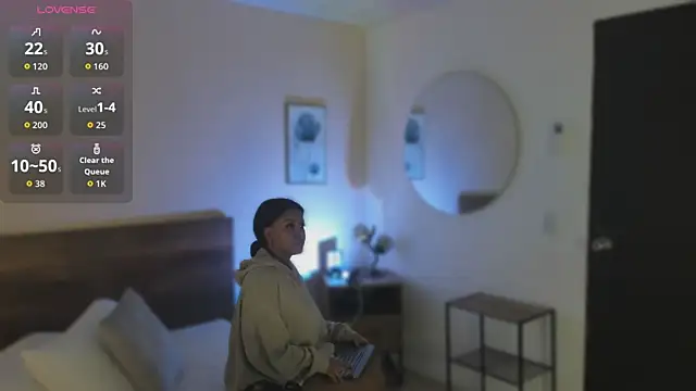 YariRose online show from 01-08-26, 02:23