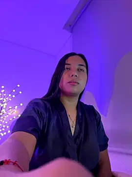 aly nicols online show from 10-24-25, 12:09