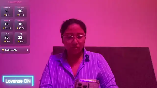 Kmiii21 online show from 05-09-26, 01:20