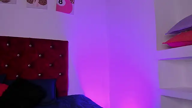 kittymonroe1 online show from 07-08-26, 05:57