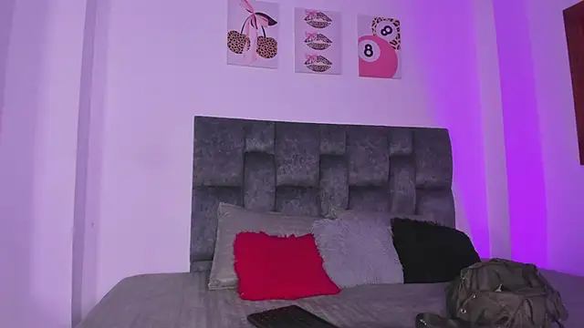 kittymonroe1 online show from 06-07-26, 05:51
