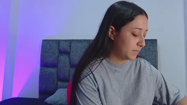 kittymonroe1 online show from 12-18-25, 05:06