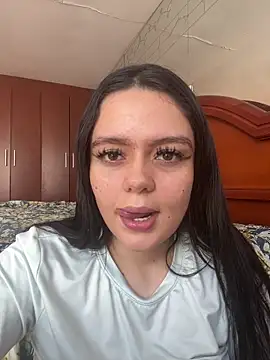 Snapshot of Selena_Roa chatting on 05-24-26, 06:52 Selena Roa online show from 05-24-26, 06:52